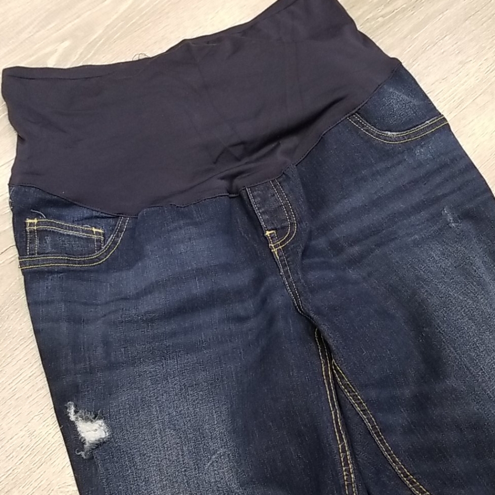 MATERNITY JEANS